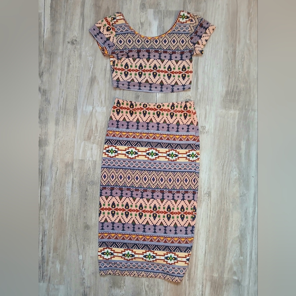 ​UK2LA Crop Top & Midi Skirt Set Tribal Aztec Geometric Print Women's Small